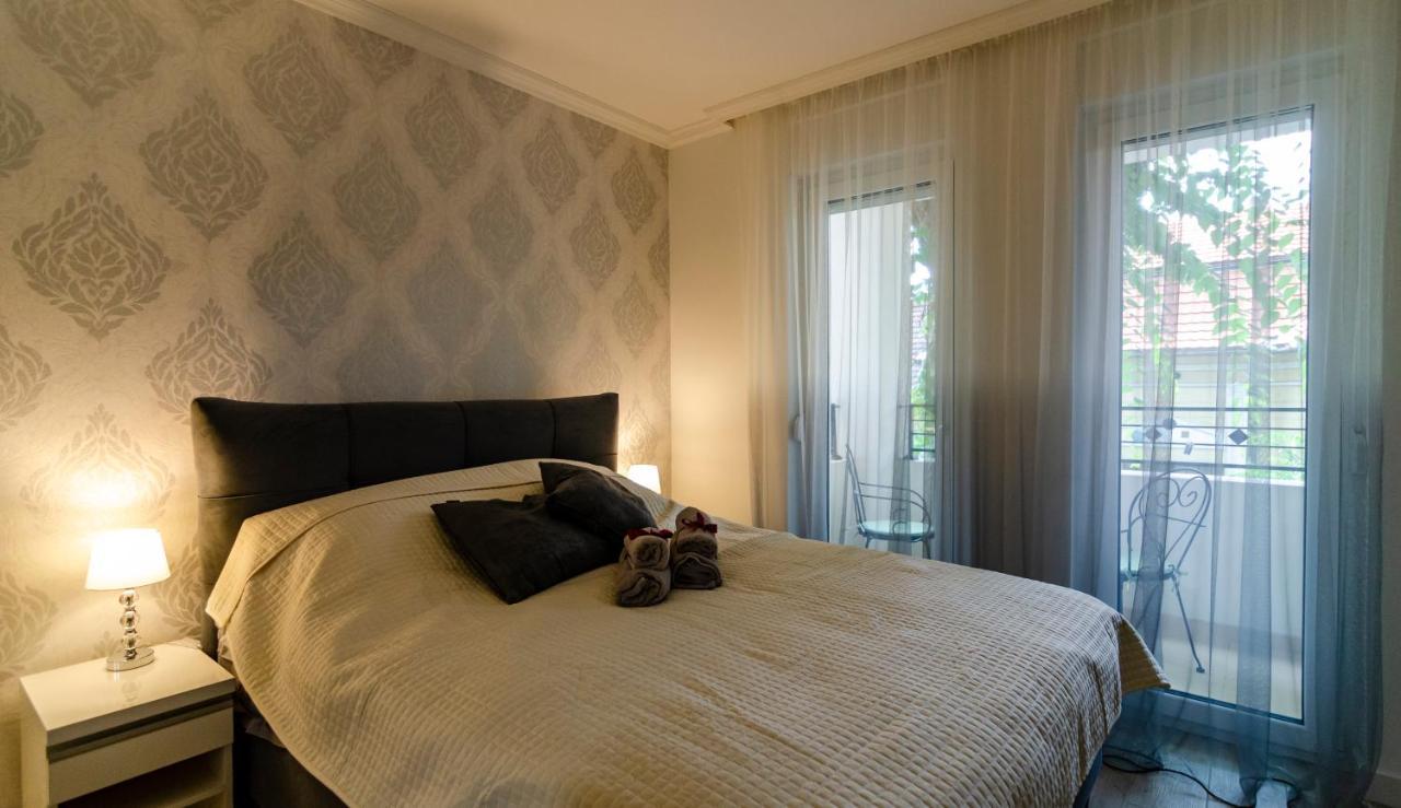 Apartman Mdb Lux 수보티차 외부 사진